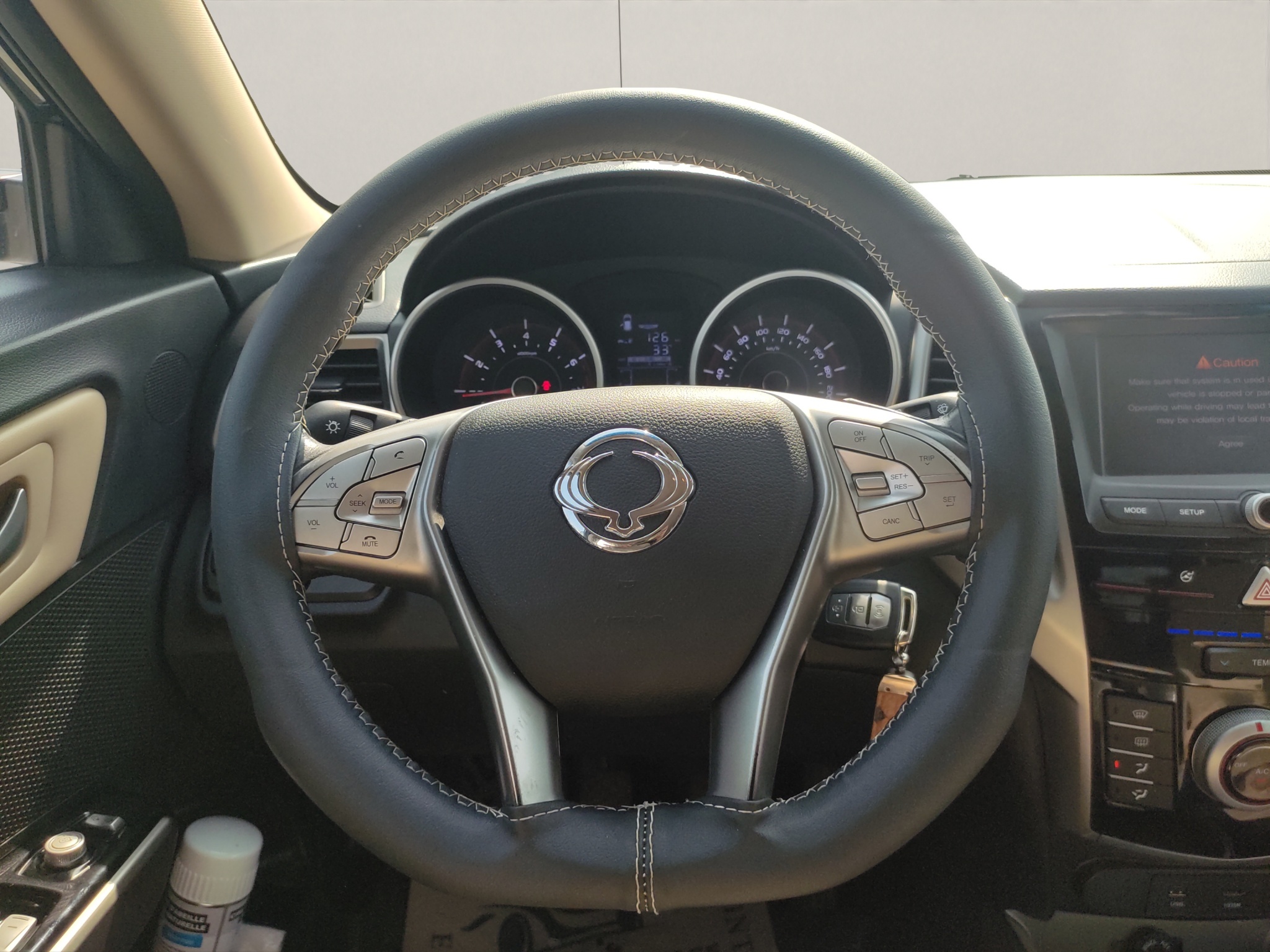 Ssangyoung Tivoli image