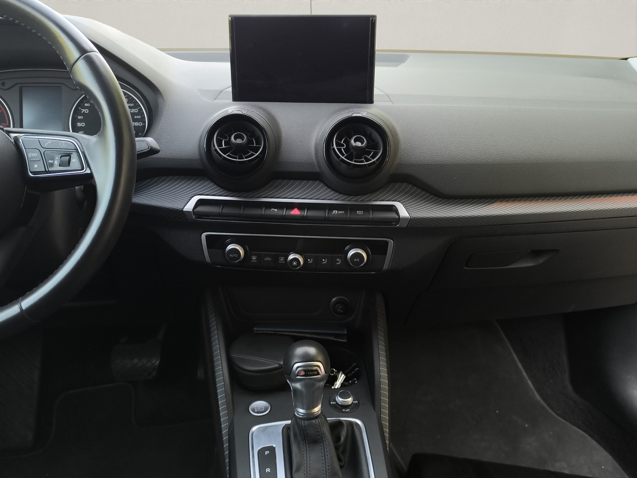 Audi Q2 image