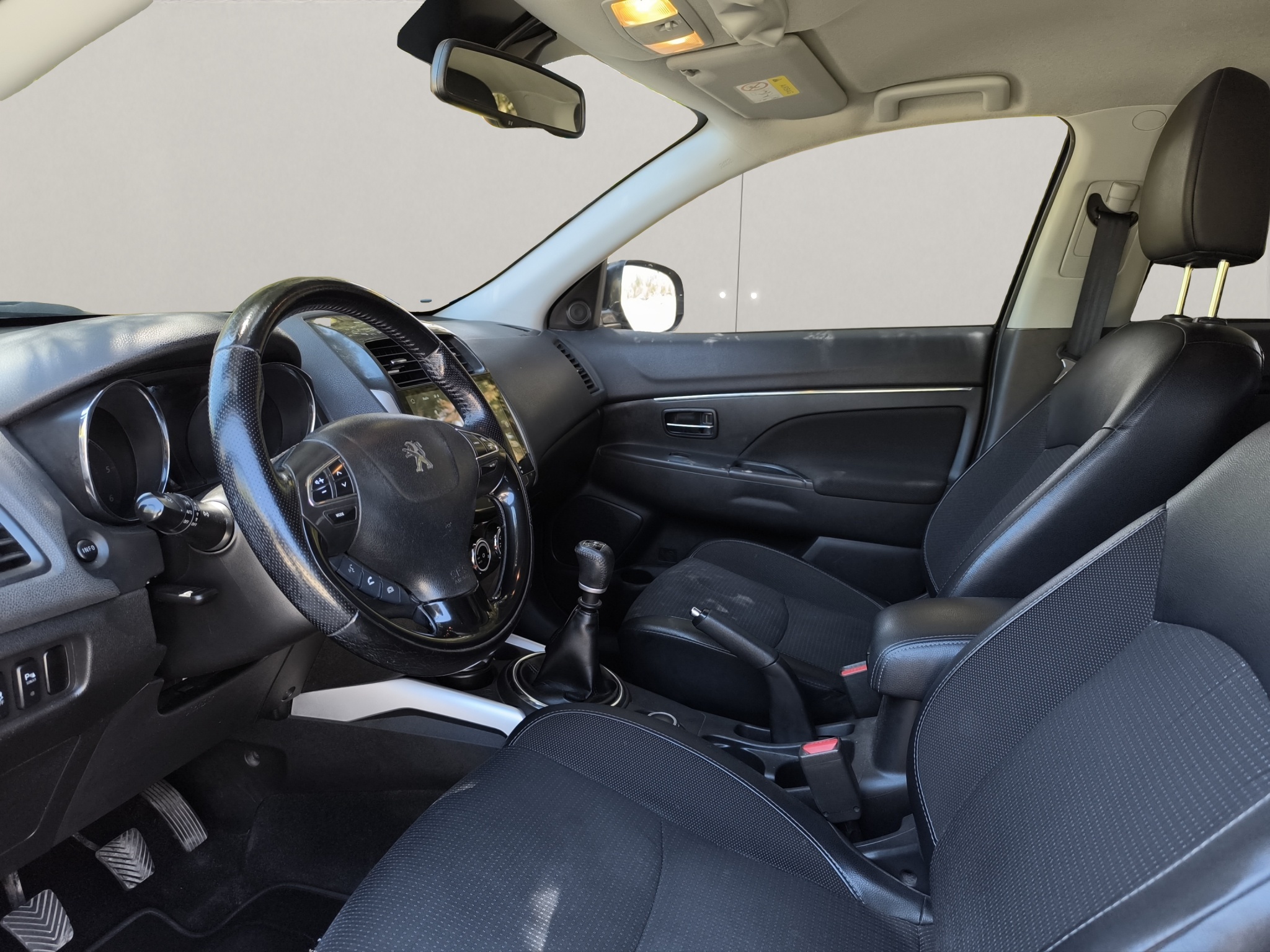 Peugeot 4008 image