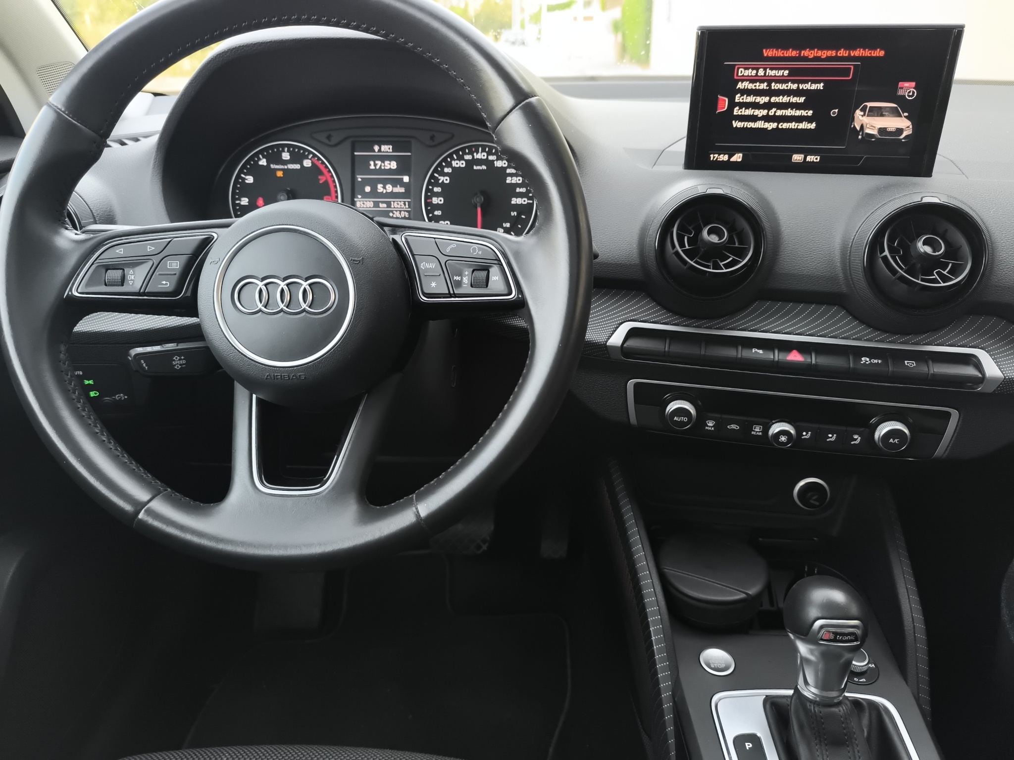 Audi Q2 image