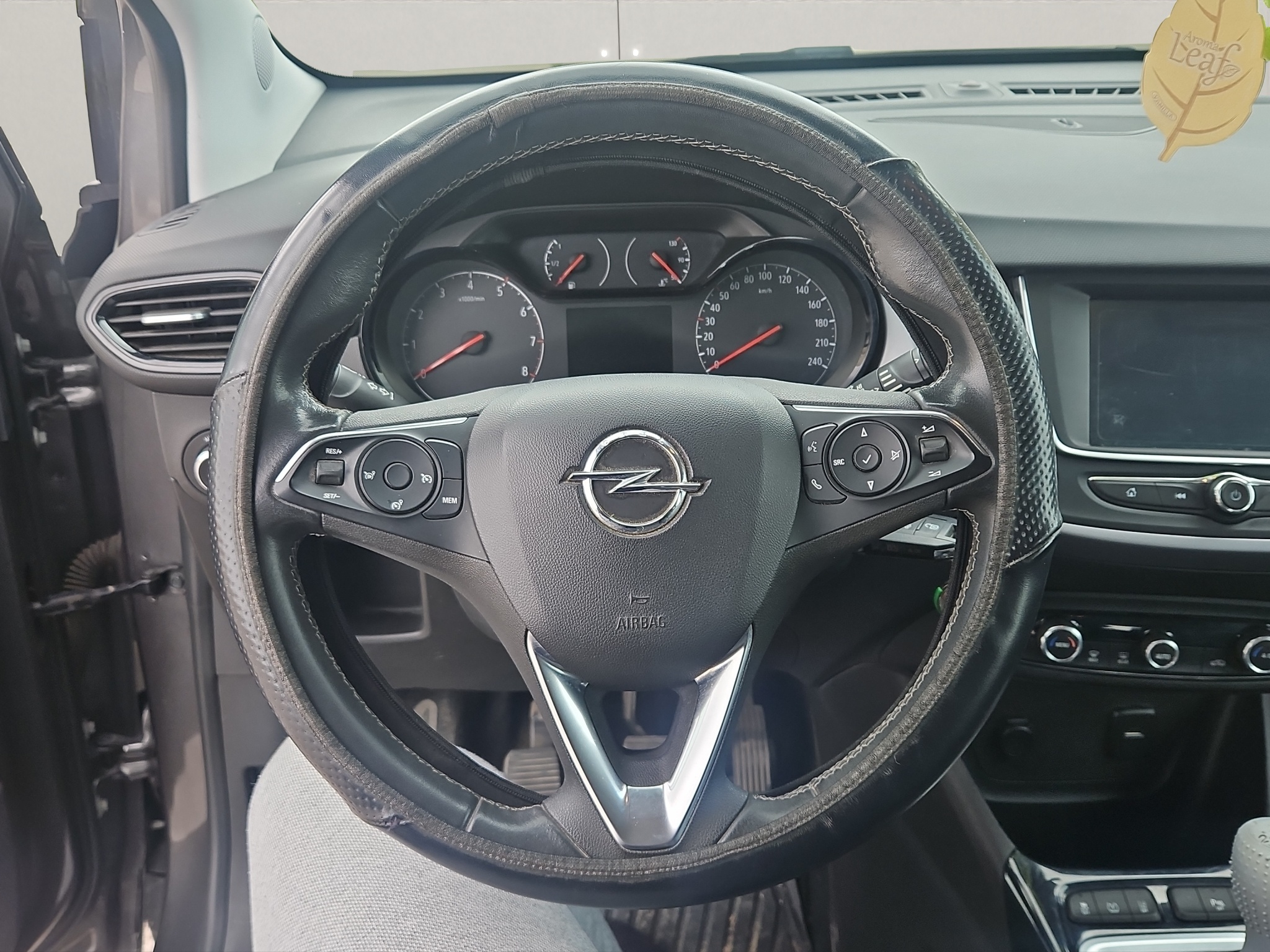 Opel CrossLand image